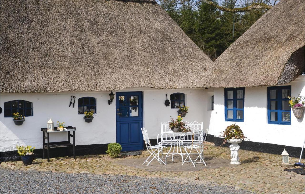 Lovely Home In Give With House A Panoramic View エクステリア 写真